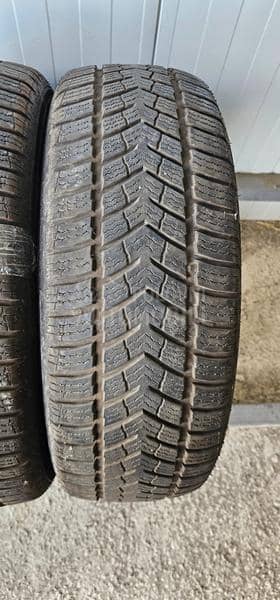 Linglong 215/60 R17 Zimska