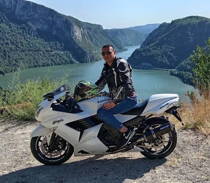 Kawasaki ZX14 R   ZZR 1400