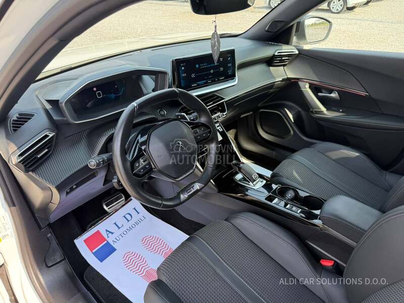 Peugeot 2008 1.2 Puretech GT/RZR