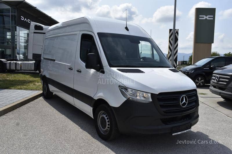 Mercedes Benz Sprinter 311 L2H2