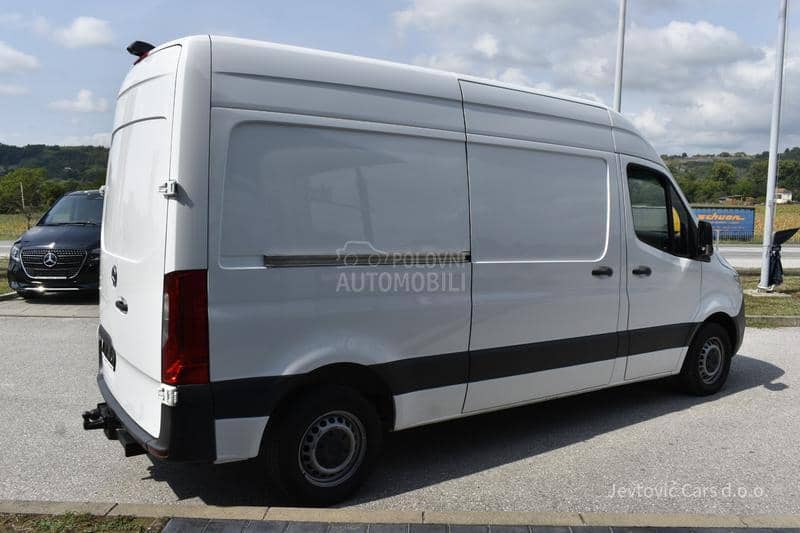 Mercedes Benz Sprinter 311 L2H2