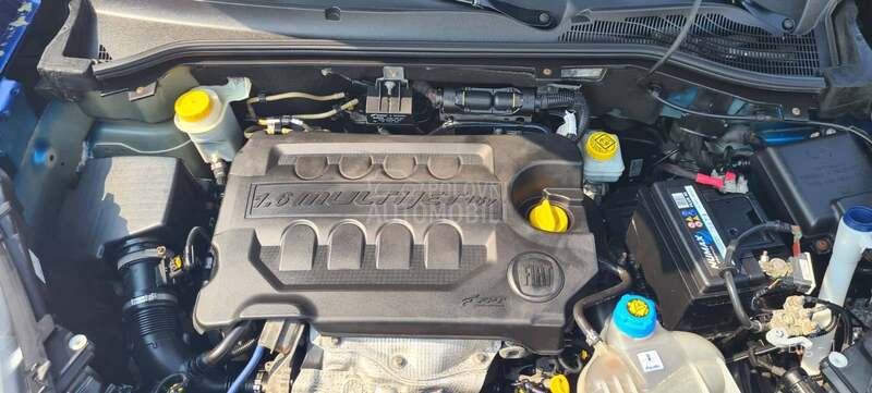Fiat Doblo putnicki 2 bocna