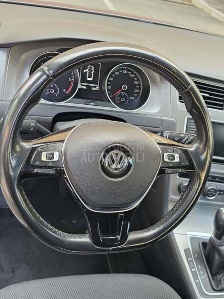 Volkswagen Golf 7 1.6 highline