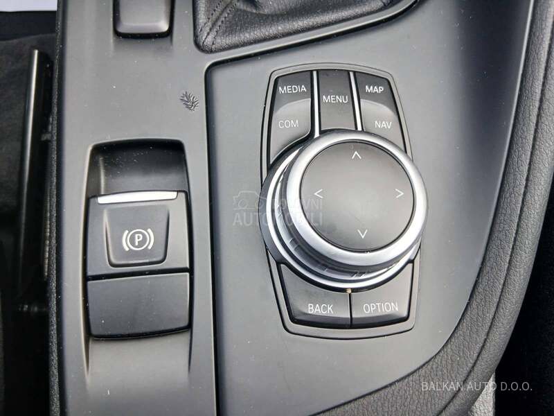 BMW X1 2.0D/NAV/LED/AUT/PAN