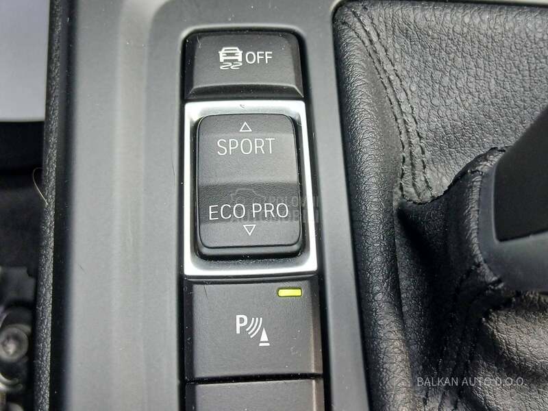BMW X1 2.0D/NAV/LED/AUT/PAN