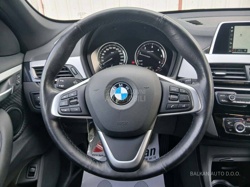 BMW X1 2.0D/NAV/LED/AUT/PAN