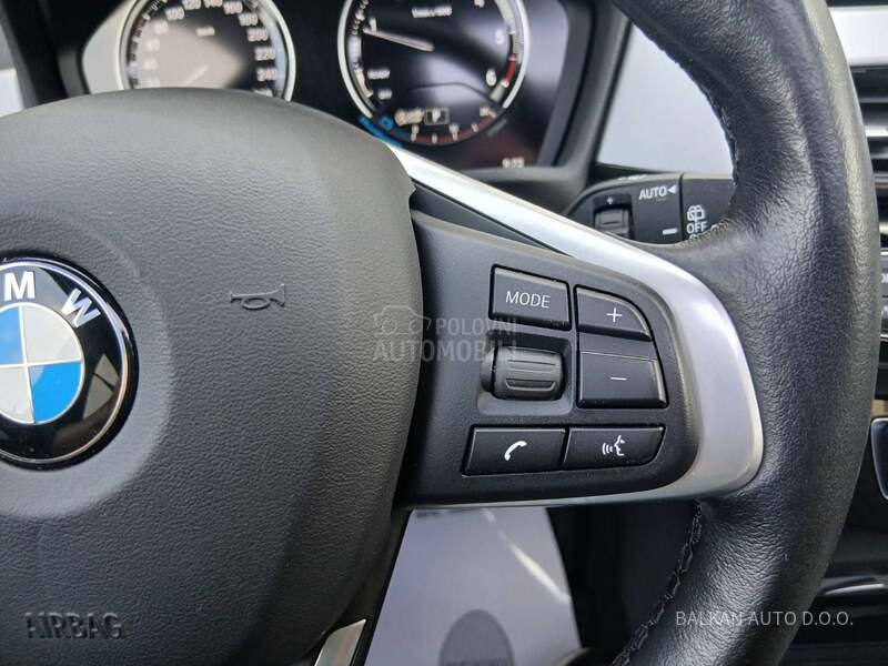 BMW X1 2.0D/NAV/LED/AUT/PAN