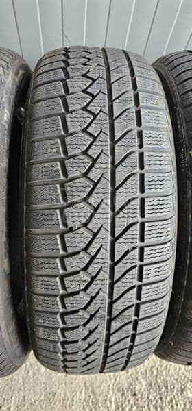 Westlake 215/60 R17 Zimska