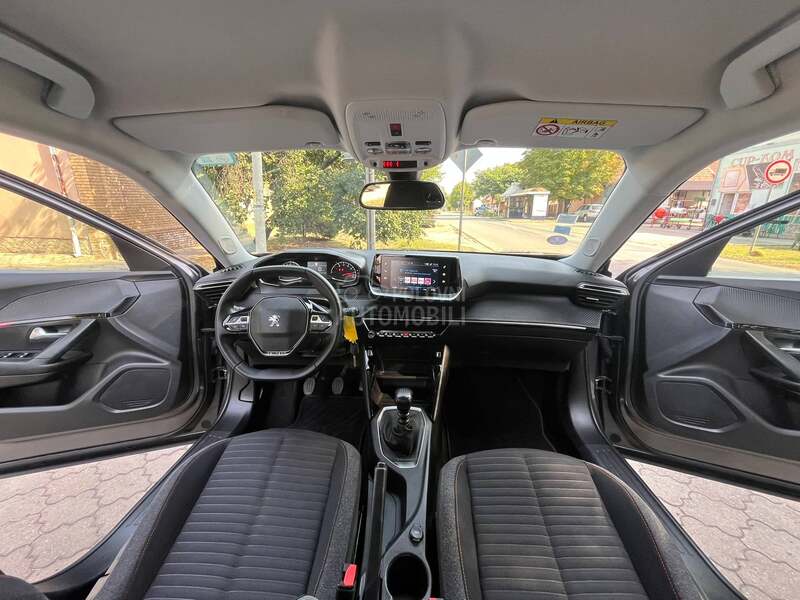 Peugeot 2008 1.2b O.R.G.K.M.