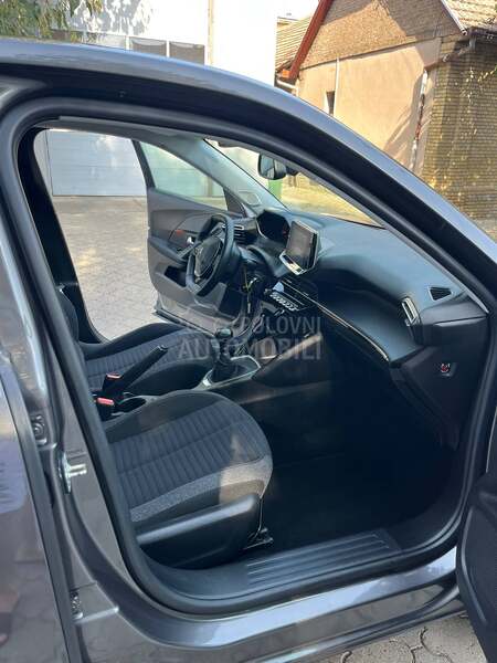 Peugeot 2008 1.2b O.R.G.K.M.