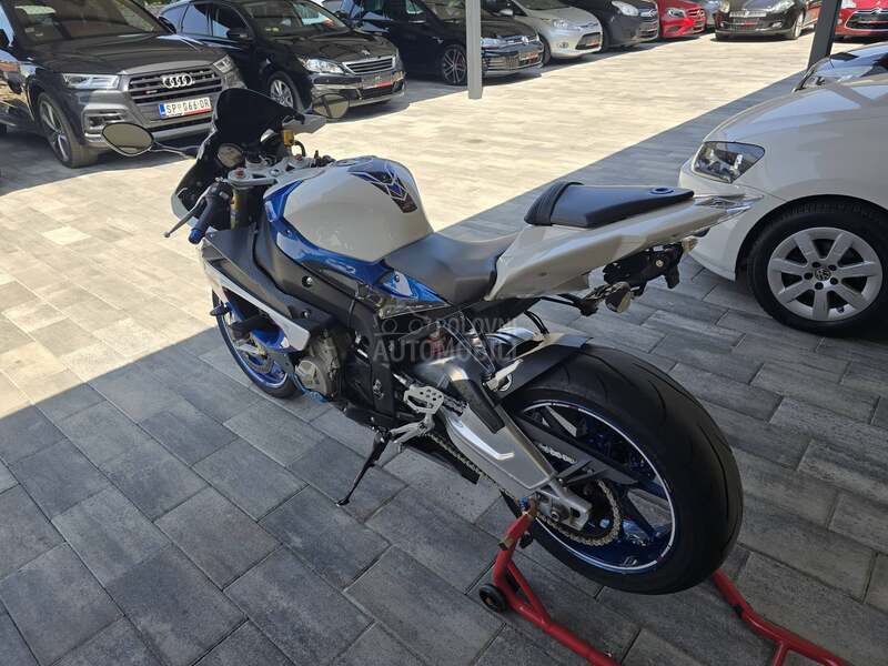 BMW S1000RR