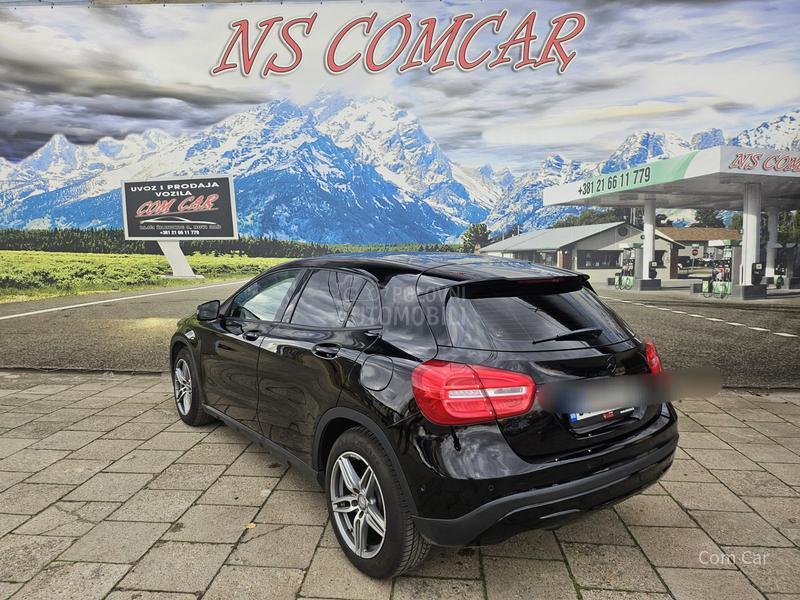 Mercedes Benz GLA 180 LED/ N A V I /80 k w