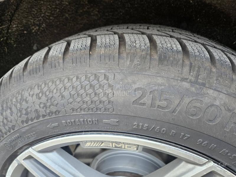 Mercedes Benz GLA 180 LED/ N A V I /80 k w