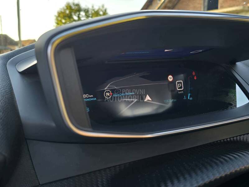 Peugeot 2008 1.2/AUT/ALLURE