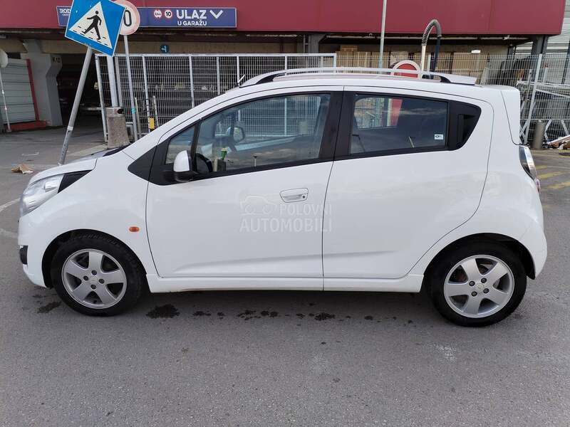 Chevrolet Spark LT