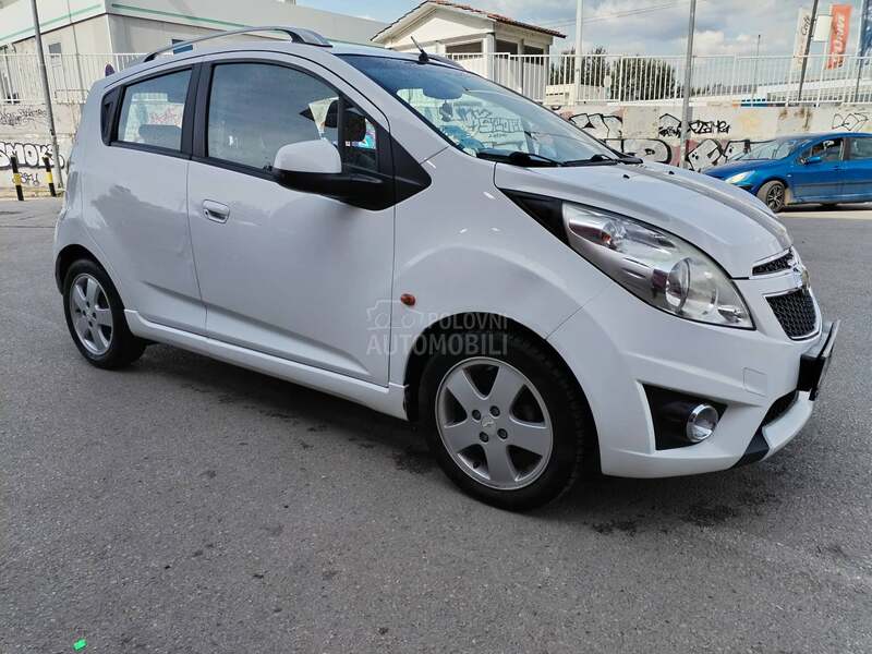 Chevrolet Spark LT