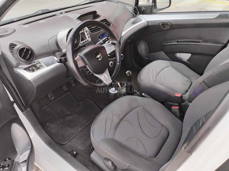 Chevrolet Spark LT