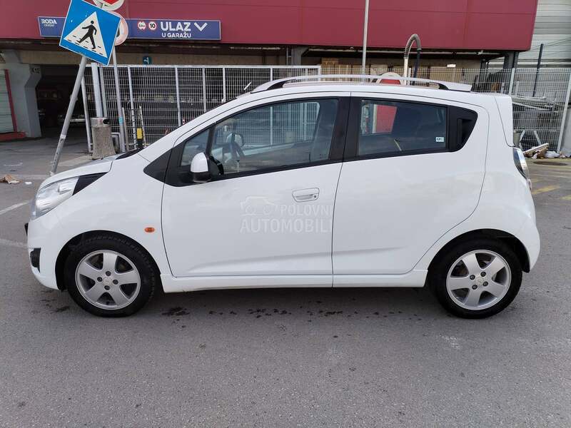 Chevrolet Spark LT