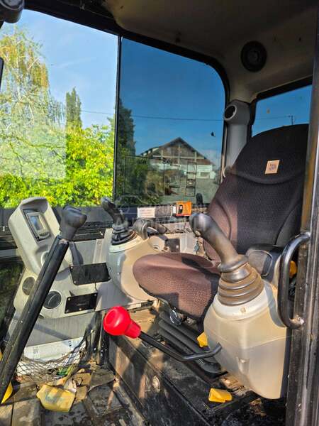 JCB 65 R1