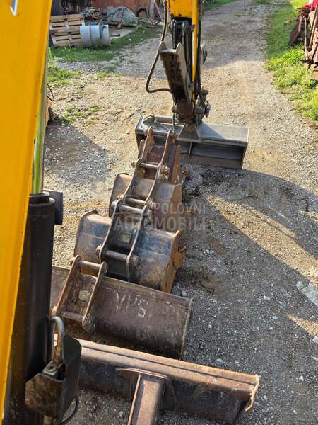 JCB 65 R1