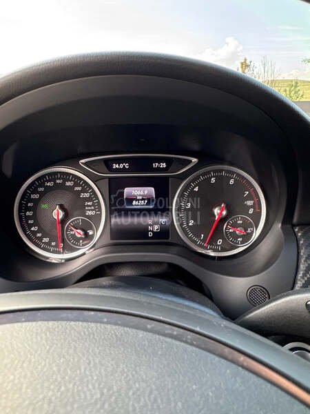 Mercedes Benz GLA 180 
