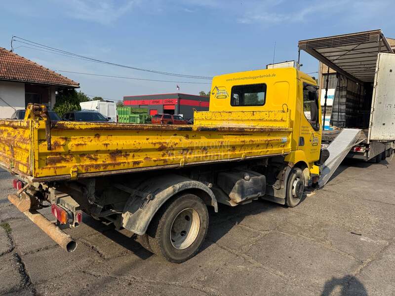 Renault MIDLUM 220