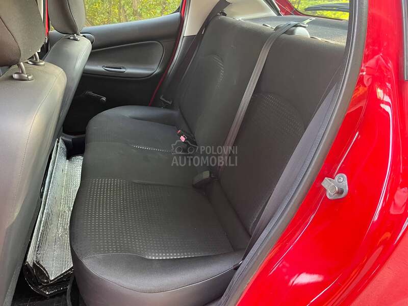 Peugeot 206 plus 5.5.0.0.0.k.m.