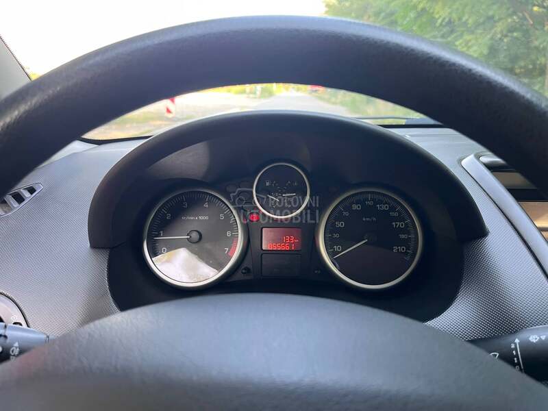 Peugeot 206 plus 5.5.0.0.0.k.m.