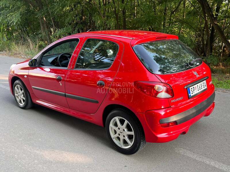 Peugeot 206 plus 5.5.0.0.0.k.m.