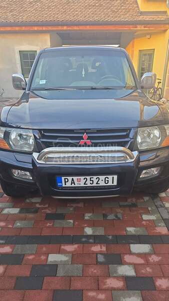 Mitsubishi Pajero 