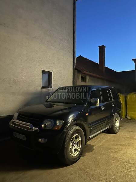 Mitsubishi Pajero 