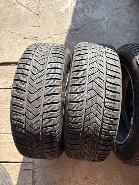 Pirelli 225/55 R17 Zimska
