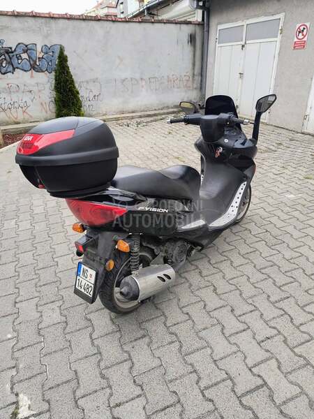 Sprint Fvision 125  1. Vlasnik