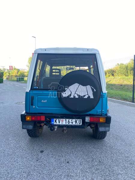 Suzuki SJ Samurai 