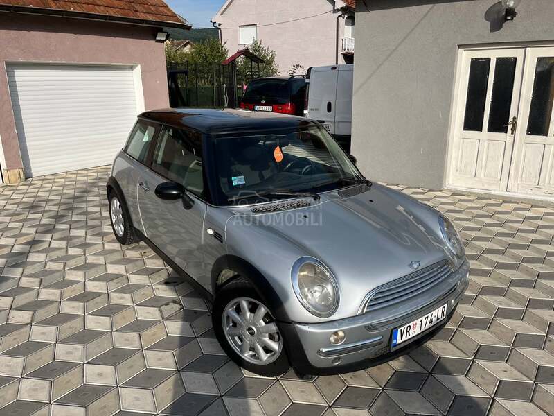 MINI Cooper 1.6