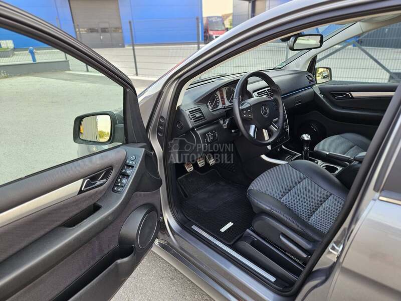 Mercedes Benz B 180 Restajling Avangarde