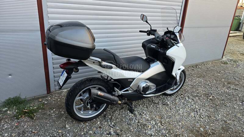 Honda Integra 700
