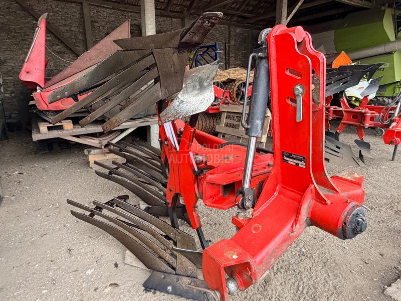 Gregoire Besson Trobrazni plug