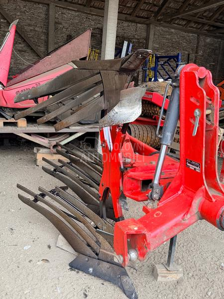 Gregoire Besson Trobrazni plug