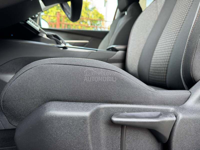 Peugeot 3008 EAT8 ACTIVE BUSINESS