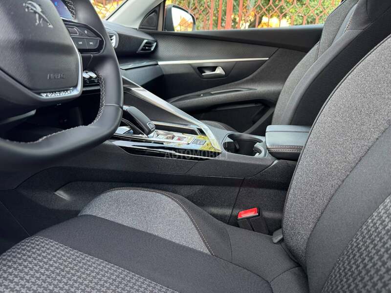 Peugeot 3008 EAT8 ACTIVE BUSINESS
