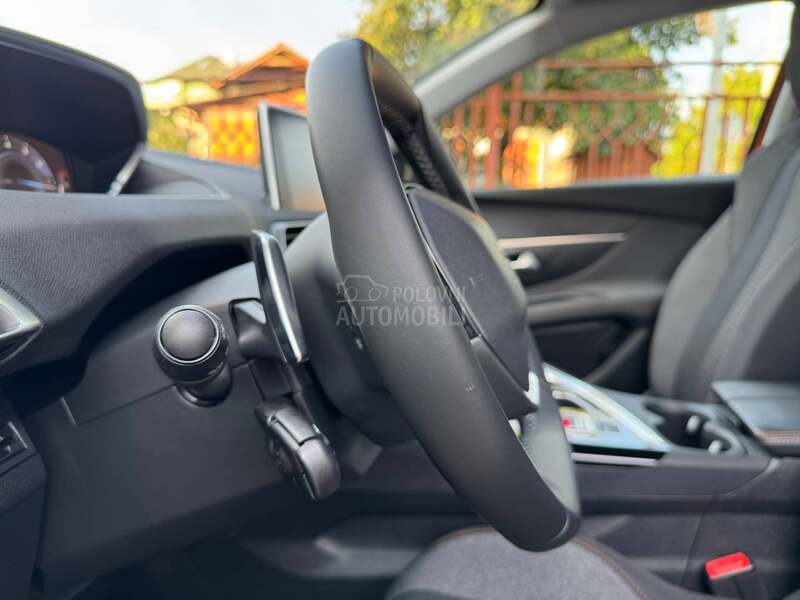 Peugeot 3008 EAT8 ACTIVE BUSINESS