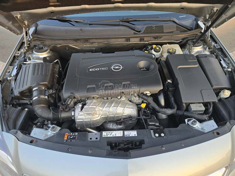 Opel Insignia 2.0 cdti nav