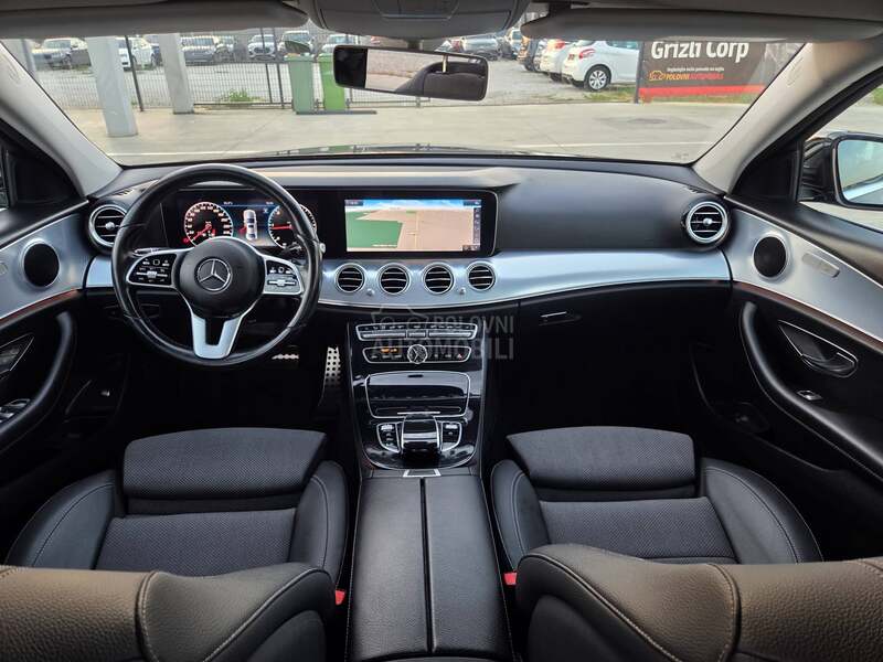 Mercedes Benz E 220 122.000 K M/VIRT/NAV