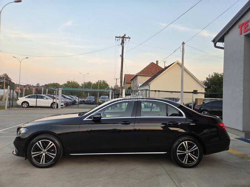 Mercedes Benz E 220 122.000 K M/VIRT/NAV