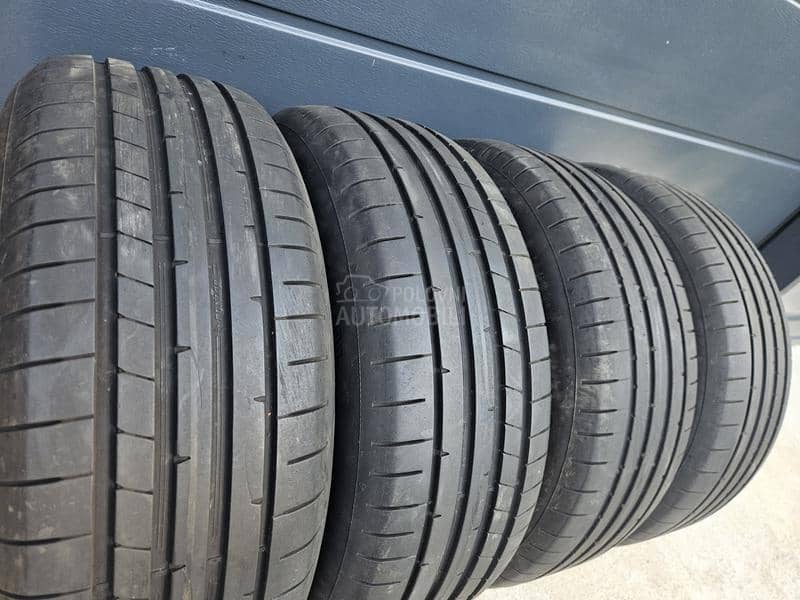 Dunlop 225/55 R18 Letnja