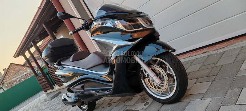 Piaggio x10 abs esp