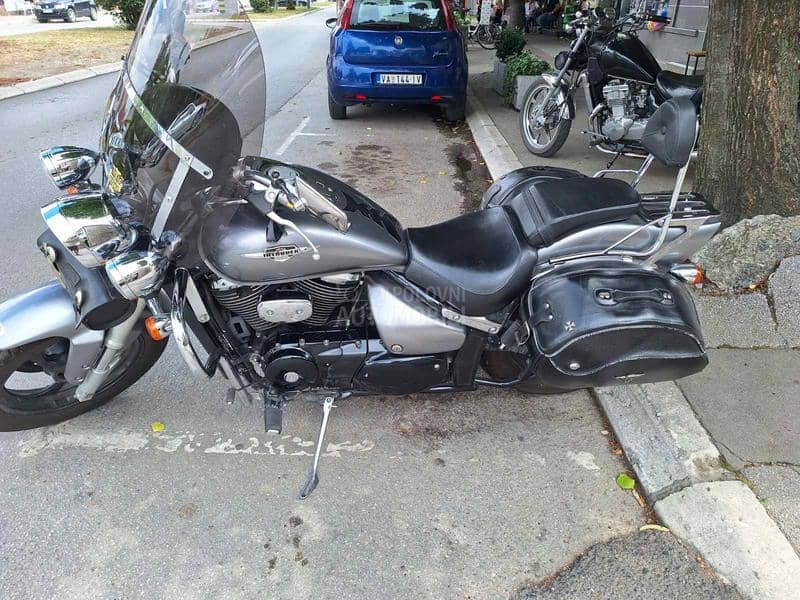 Suzuki Intruder M800