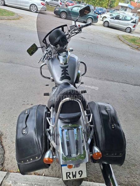 Suzuki Intruder M800