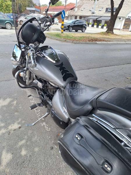 Suzuki Intruder M800